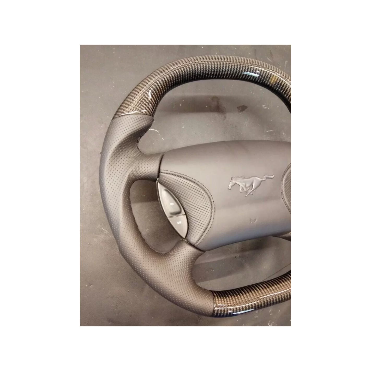 Ford Mustang 1999-2005 Steering Wheel Carbon Leather