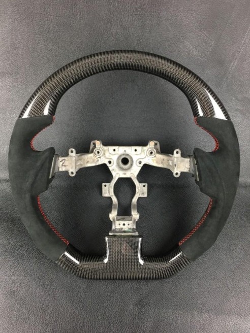 Nissan GT-R Steering Wheel Carbon Alcantara