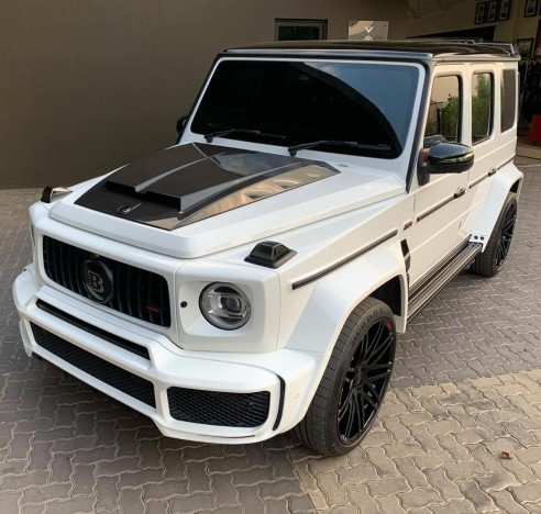 Fiberglass Brabus hood scoop for Mercedes-Benz W463A G-Class