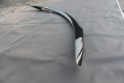 Tesla Modes S Rear Carbon Spoiler