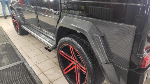 Brabus Carbon Widestar body kit (side panels) for Mercedes-Benz G-Class W463 (23 elements)