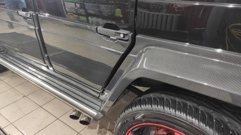 Brabus Carbon Widestar body kit (side panels) for Mercedes-Benz G-Class W463 (23 elements)