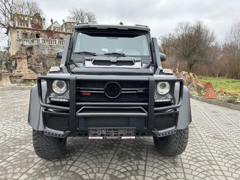 Mercedes Benz W463 G63 AMG 6x6