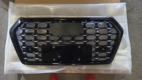 Front bumper radiator grille limited edition for Audi Q5 2019+