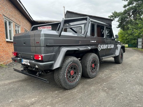 Mercedes Benz W463 6x6 G55 AMG