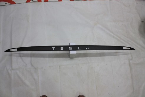 Carbon fiber rear trunk trim with LED for Tesla Modes S