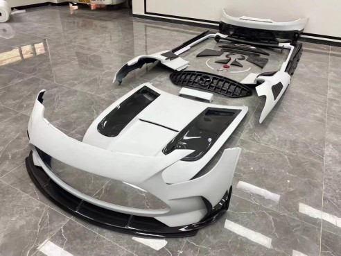 Fiberglass + carbon fiber GTR body kit for Mercedes GT