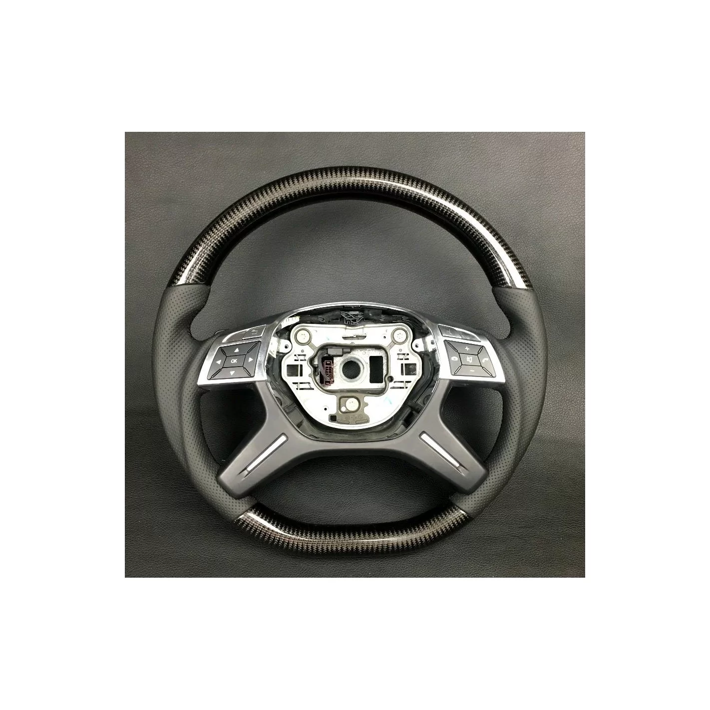 Mercedes-Benz G-Class E-Class GL ML W463 W166 X166 W212 Steering Wheel Carbon Leather